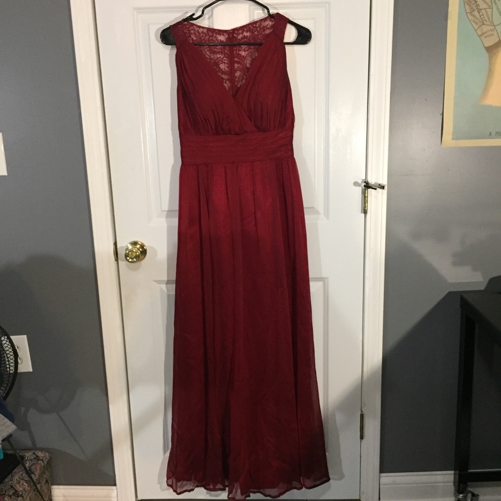 💜💜Bridesmaid Dress/maxi dress in burgundy lace💜💜